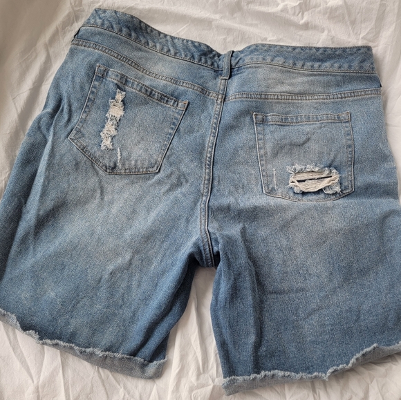 Point Zero Distressed Denim Shorts - Picture 2 of 3
